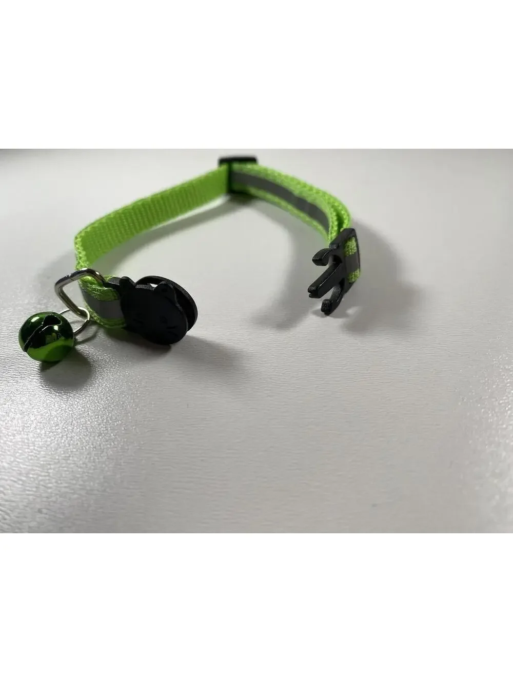 Cat Breakaway Collar New With Jingle Bell And Reflective Strip